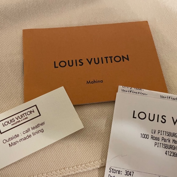 Louis Vuitton Beauborg Hobo MM Bag - Mahina - Picture 12 of 12